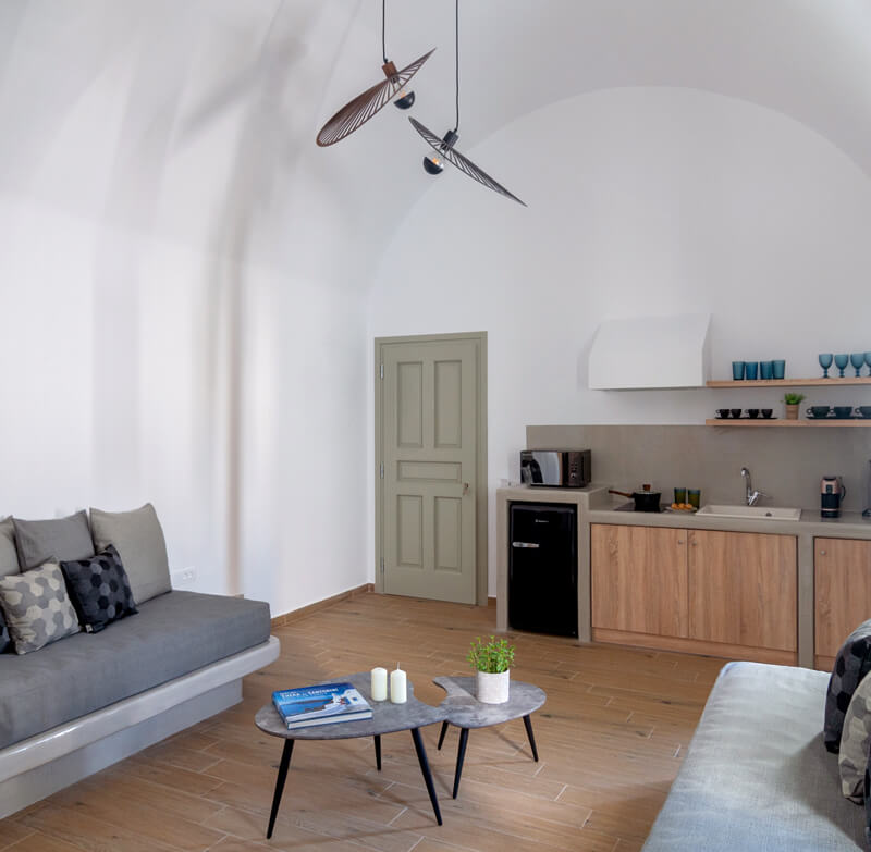 suite with balcony